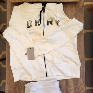 BRAND new DKNY lounge set